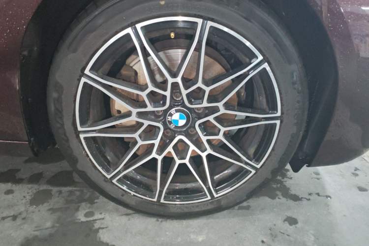 Used BMW 5 Series GT 2017 528i Leading Model Right Front Wheel Hub