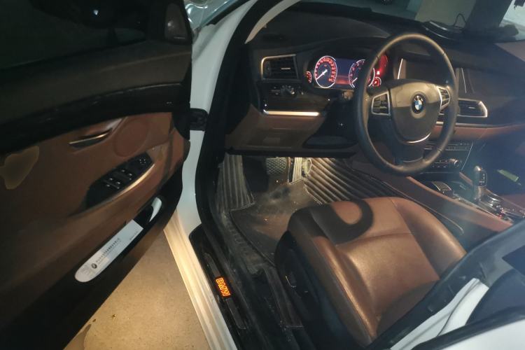 Used BMW 5 Series GT 2017 528i Leading Model Driver Seat
