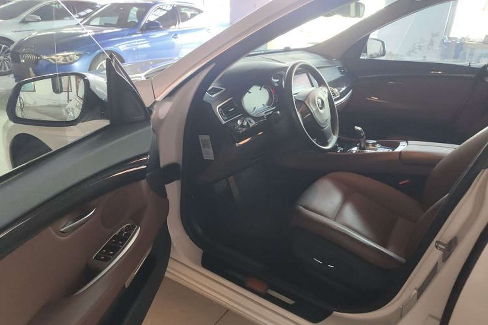 Used BMW 5 Series GT 2017 528i Leading Model Driver Seat