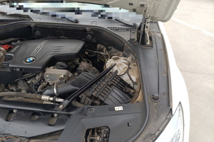 Used BMW 5 Series GT 2017 528i Leading Model Engine Bay Left