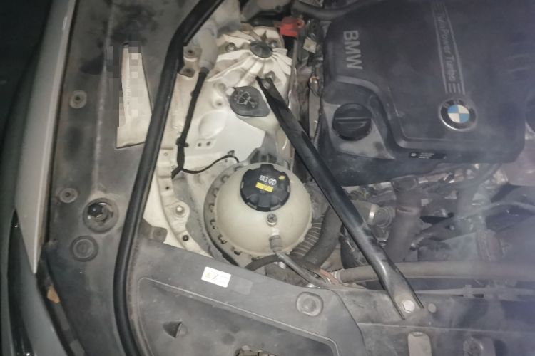 Used BMW 5 Series GT 2017 528i Leading Model Engine Bay Right