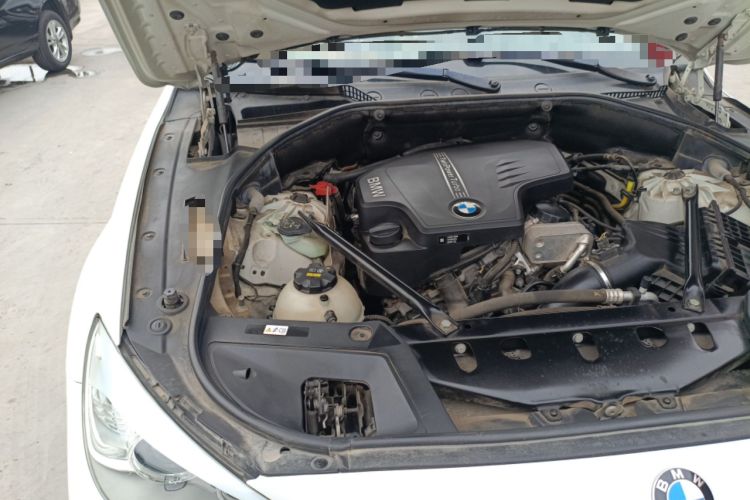 Used BMW 5 Series GT 2017 528i Leading Model Engine Bay Right