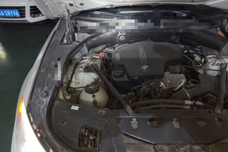 Used BMW 5 Series GT 2017 528i Leading Model Engine Bay Right