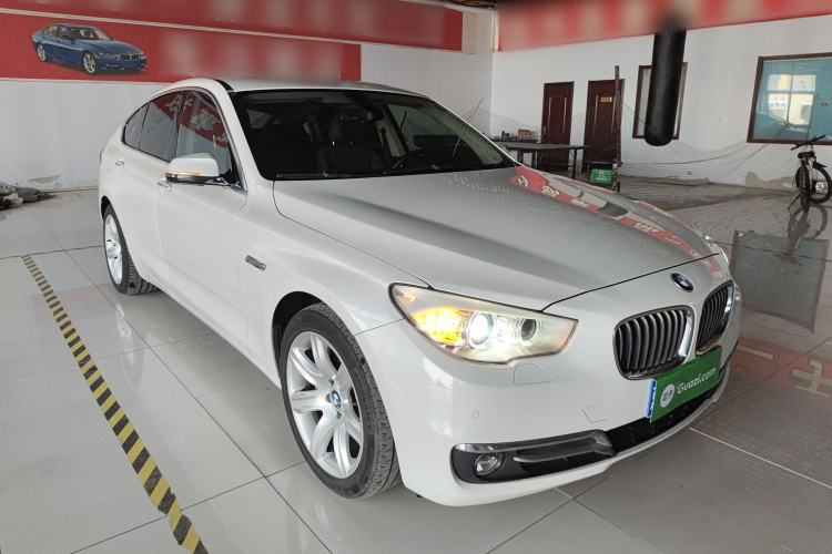 Used BMW 5 Series GT 2017 528i Leading Model Exterior 1