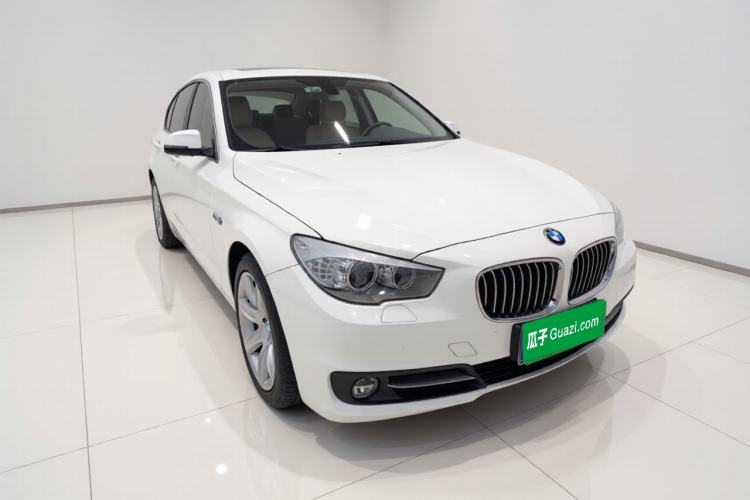 Used BMW 5 Series GT 2017 528i Leading Model Exterior 2