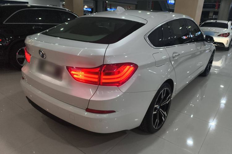 Used BMW 5 Series GT 2017 528i Leading Model Exterior 5