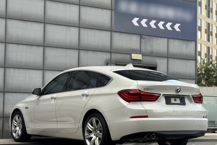 Used BMW 5 Series GT 2017 528i Leading Model Exterior 7