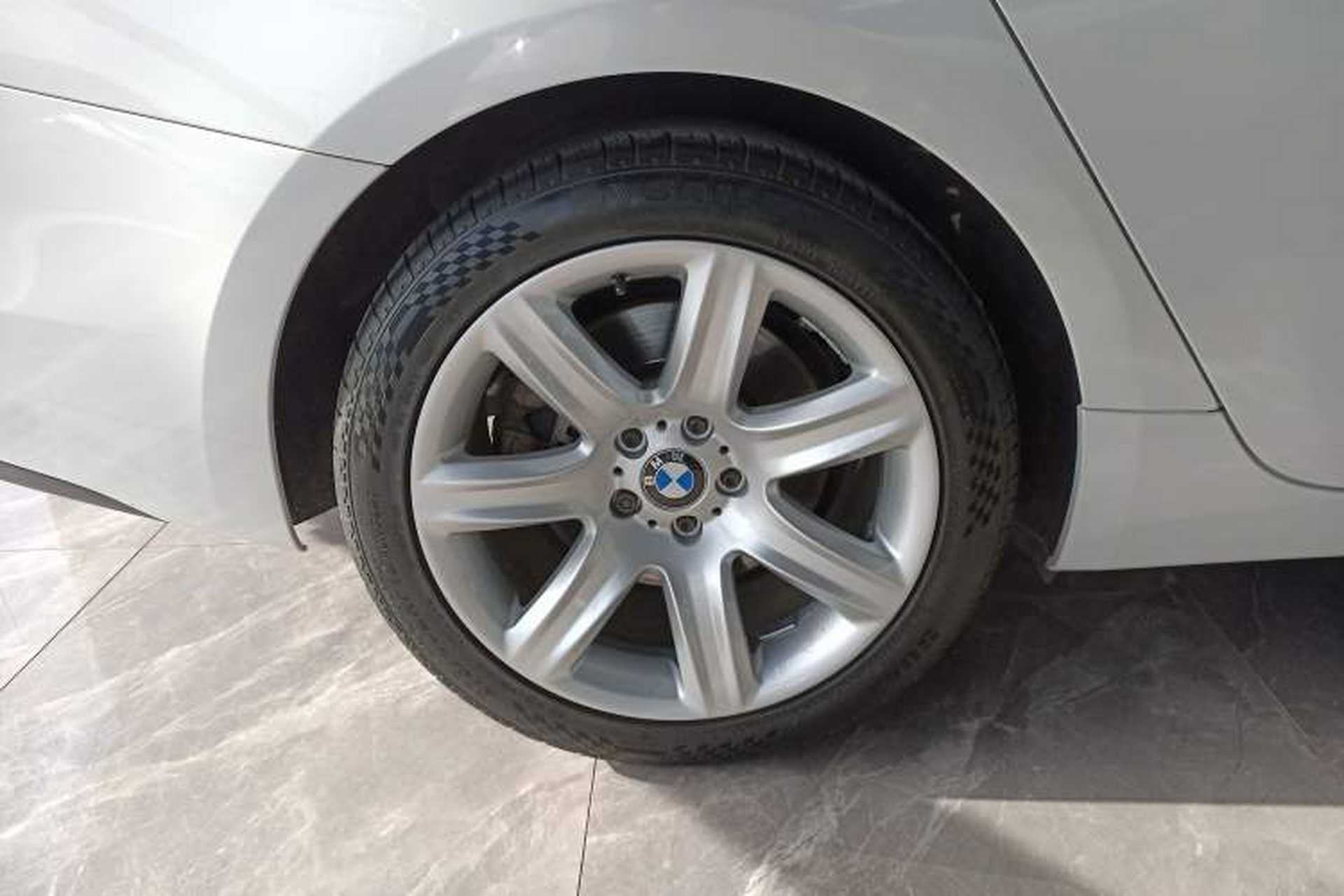 Used BMW 5 Series GT 2017 528i Leading Model Exterior 8