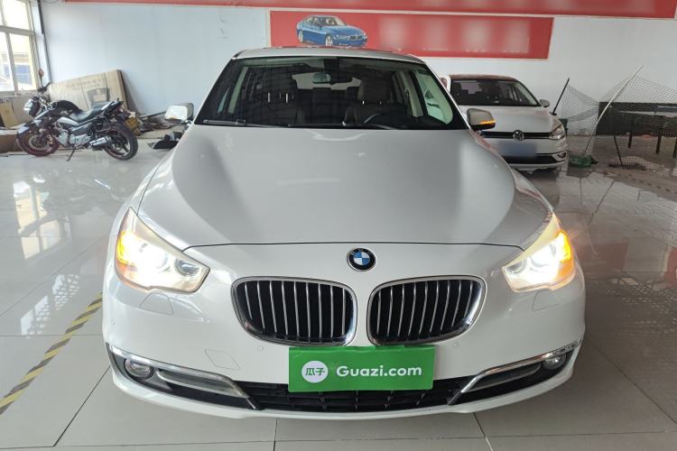 Used BMW 5 Series GT 2017 528i Leading Model Front