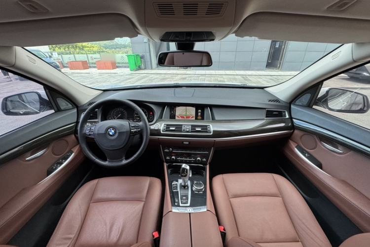 Used BMW 5 Series GT 2017 528i Leading Model Headliner