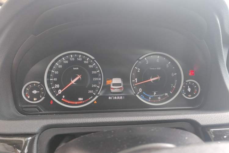 Used BMW 5 Series GT 2017 528i Leading Model Instrument Cluster