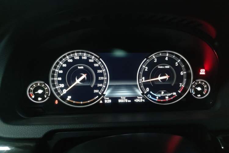 Used BMW 5 Series GT 2017 528i Leading Model Instrument Cluster