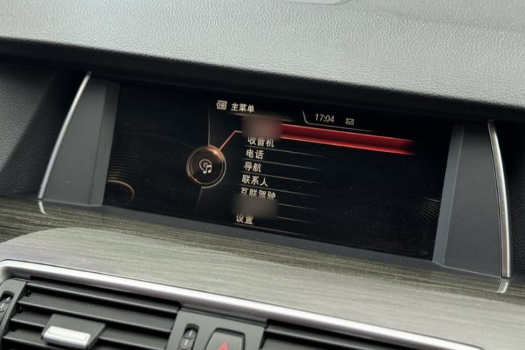 Used BMW 5 Series GT 2017 528i Leading Model Interior 14