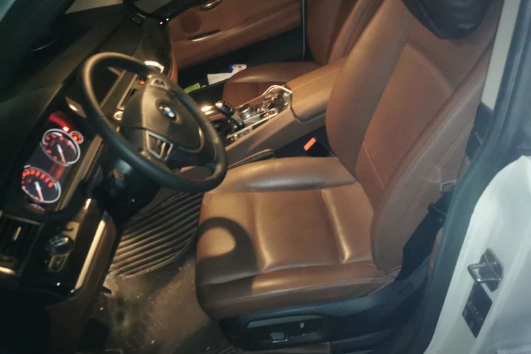 Used BMW 5 Series GT 2017 528i Leading Model Left Front Seat