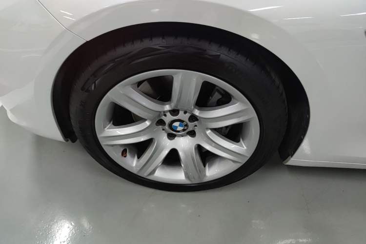 Used BMW 5 Series GT 2017 528i Leading Model Left Front Wheel Hub