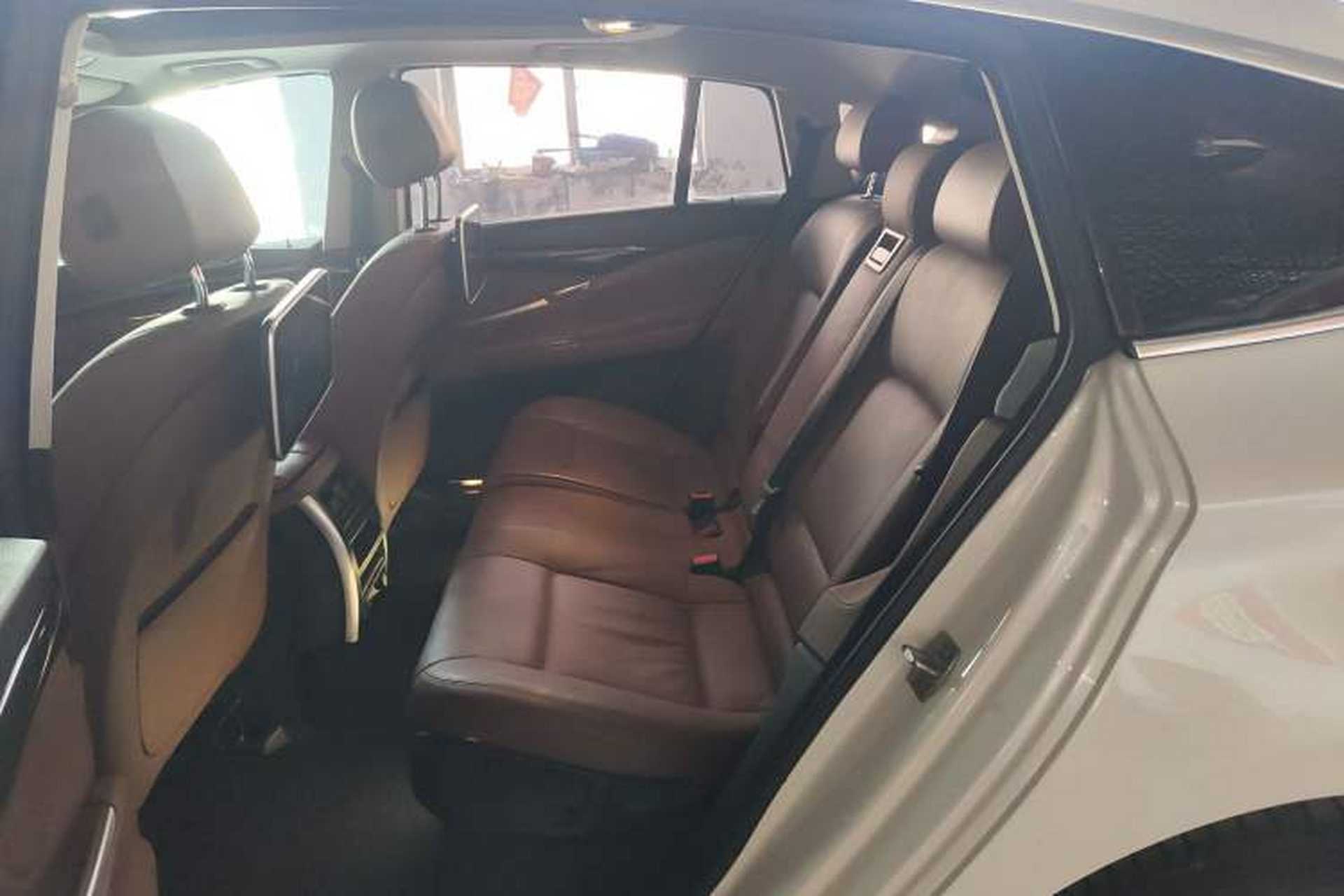 Used BMW 5 Series GT 2017 528i Leading Model Left Rear Seat