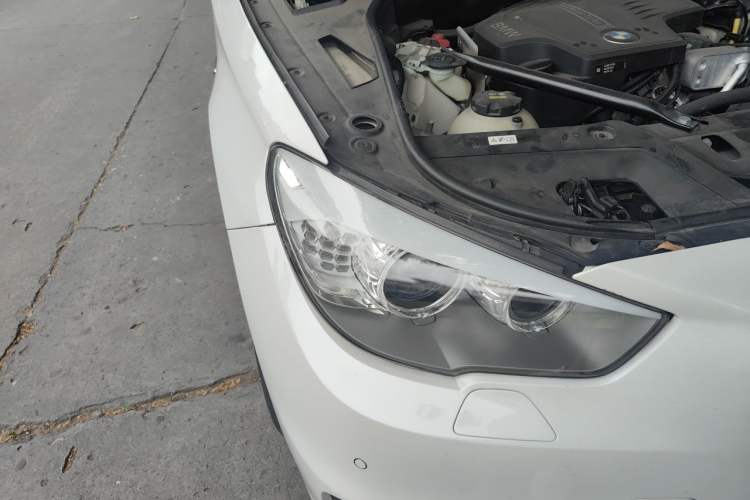 Used BMW 5 Series GT 2017 528i Leading Model Right Front Headlight