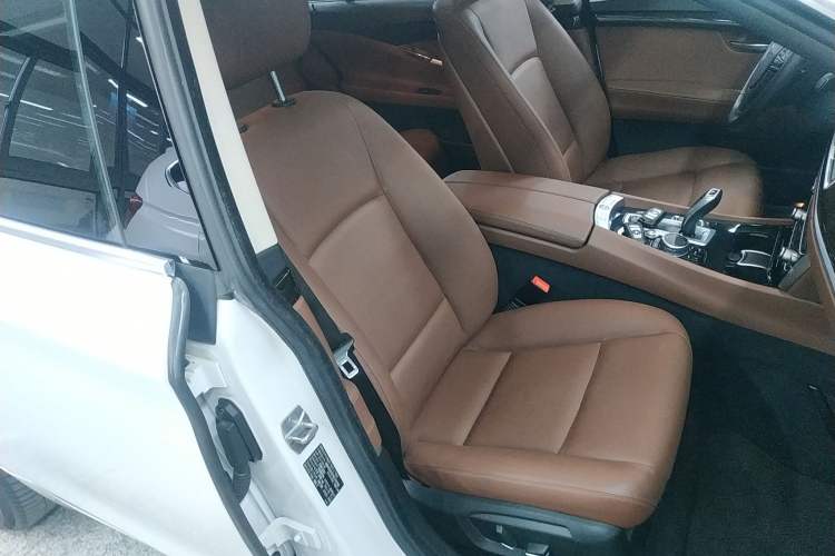 Used BMW 5 Series GT 2017 528i Leading Model Right Front Seat