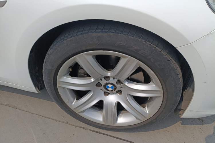 Used BMW 5 Series GT 2017 528i Leading Model Right Front Wheel Hub