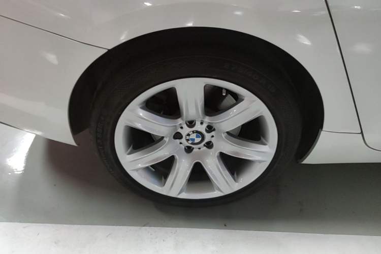 Used BMW 5 Series GT 2017 528i Leading Model Right Rear Wheel Hub