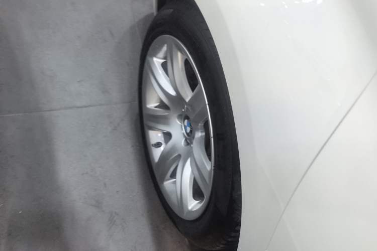 Used BMW 5 Series GT 2017 528i Leading Model Right Rear Wheel Hub