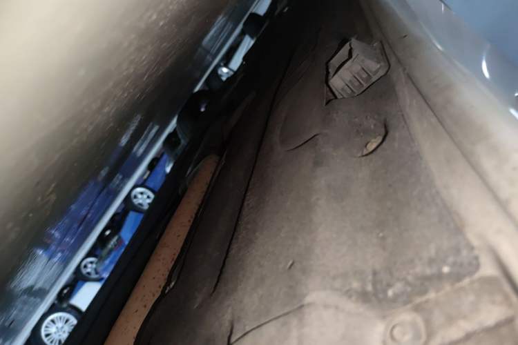Used BMW 5 Series GT 2017 528i Leading Model Right Side Sill