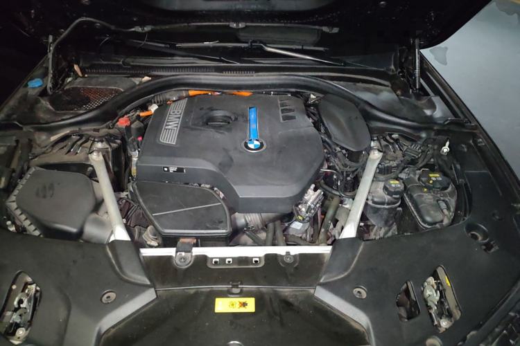 Used BMW 5 Series New Energy 2019 530Le Luxury Package Engine Bay
