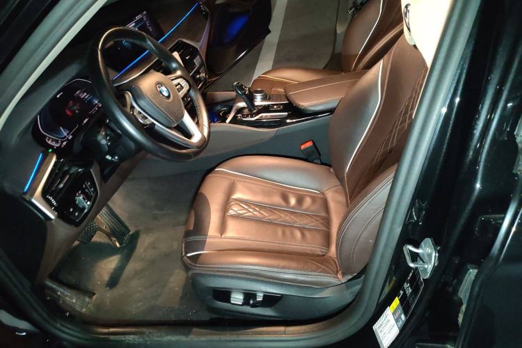 Used BMW 5 Series New Energy 2019 530Le Luxury Package Left Front Seat