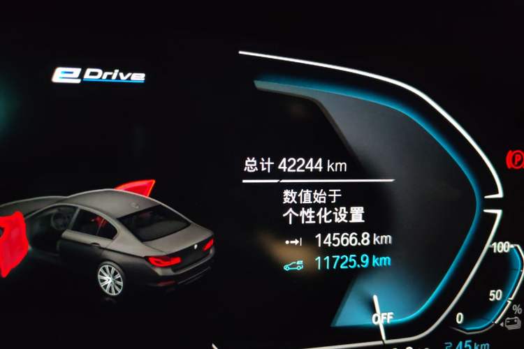 Used BMW 5 Series New Energy 2019 530Le Luxury Package Odometer Close Up