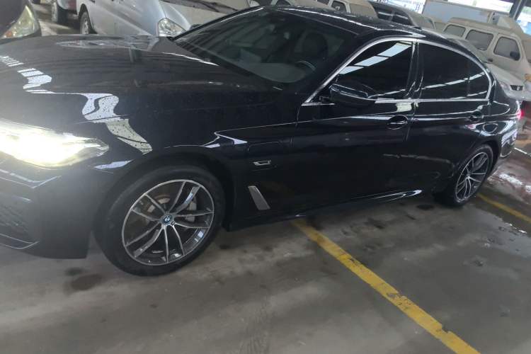 Used BMW 5 Series New Energy 2022 Restyled 535Le M Sport Package Exterior 3