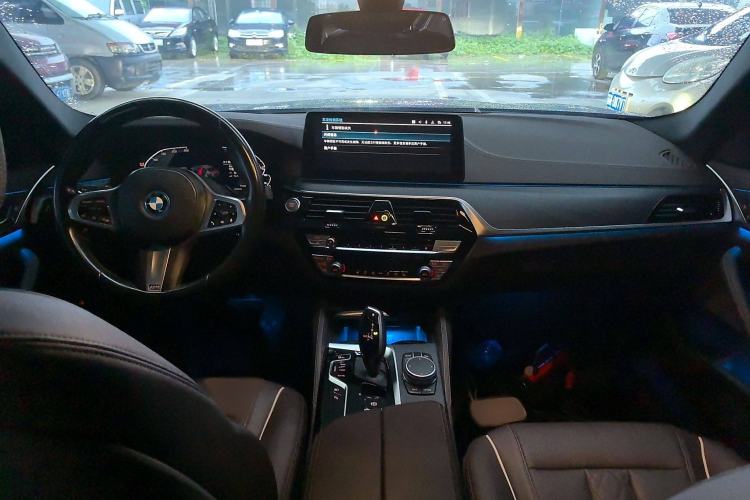 Used BMW 5 Series New Energy 2022 Restyled 535Le M Sport Package Interior 2