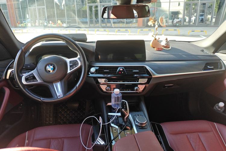Used BMW 5 Series New Energy 2021 535Le M Sport Package Interior 2