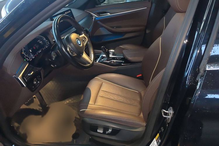 Used BMW 5 Series New Energy 2022 Restyled 535Le M Sport Package Left Front Seat