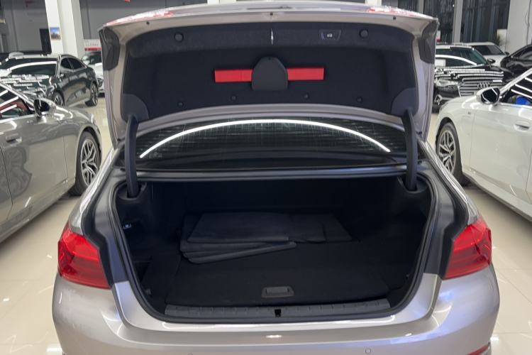 Used BMW 5 Series New Energy 2019 530Le Luxury Package Trunk