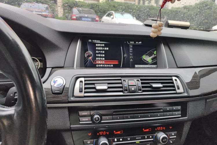Used BMW 5 Series New Energy 2015 530Le Audio And AC Panel