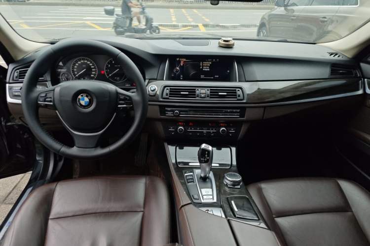 Used BMW 5 Series New Energy 2015 530Le Center Console