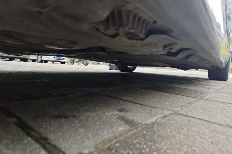 Used BMW 5 Series New Energy 2015 530Le Chassis Rear Right