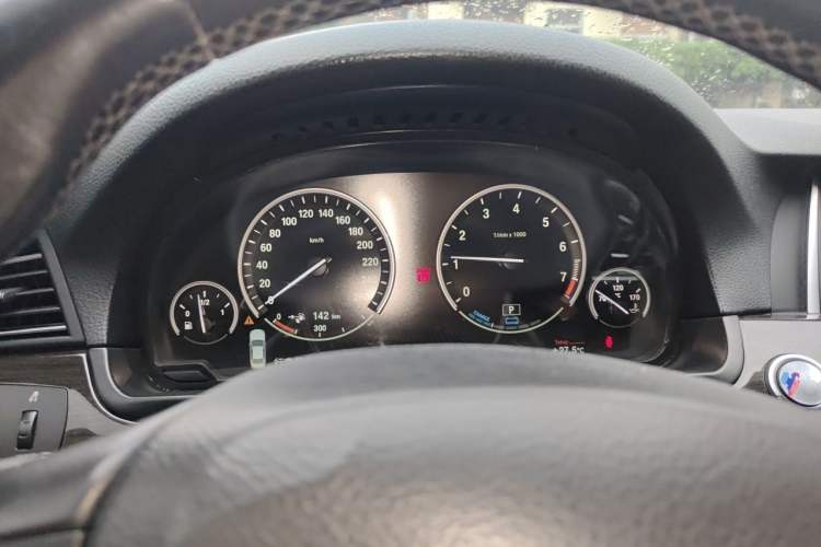Used BMW 5 Series New Energy 2015 530Le Instrument Cluster