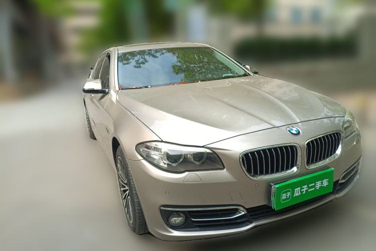 Used BMW 5 Series New Energy 2015 530Le Front Right 45 Deg