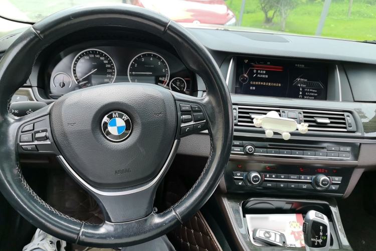 Used BMW 5 Series New Energy 2015 530Le Center Console