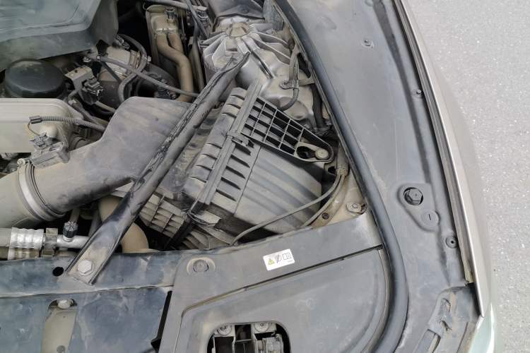 Used BMW 5 Series New Energy 2015 530Le Engine Bay Left