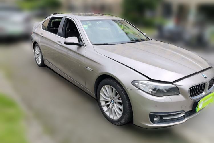 Used BMW 5 Series New Energy 2015 530Le Front Right 45 Deg