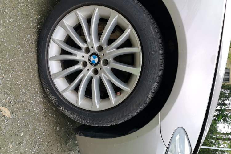 Used BMW 5 Series New Energy 2015 530Le Right Front Wheel Hub