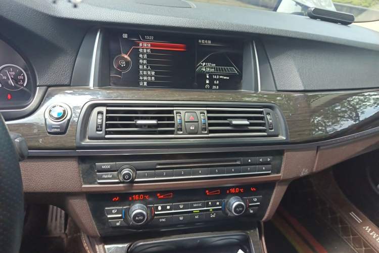 Used BMW 5 Series New Energy 2015 530Le Audio And AC Panel