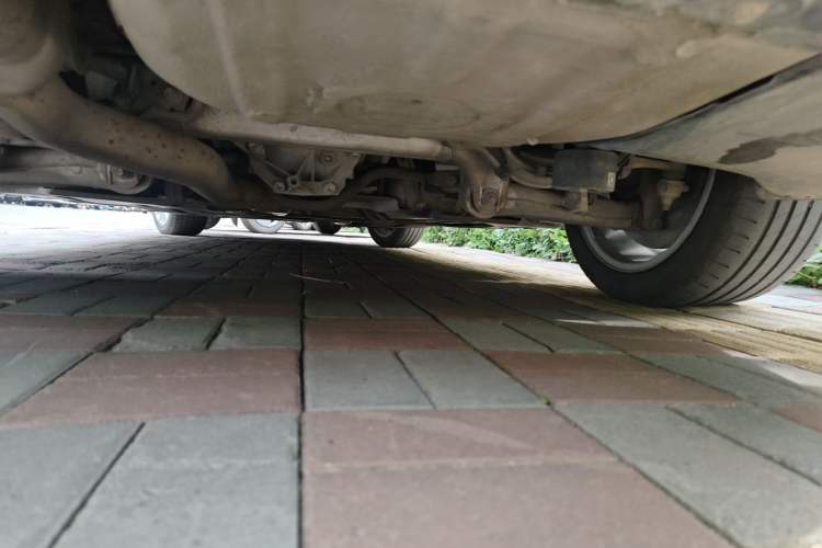 Used BMW 5 Series New Energy 2015 530Le Chassis Rear