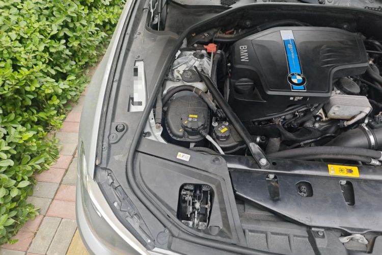 Used BMW 5 Series New Energy 2015 530Le Engine Bay Right