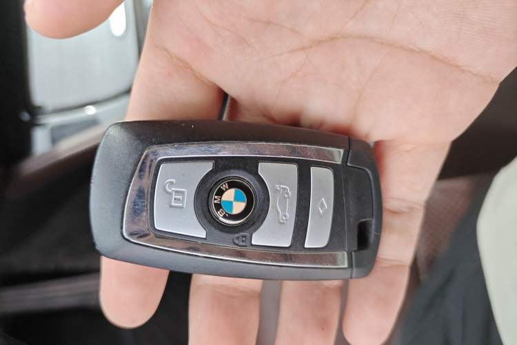 Used BMW 5 Series New Energy 2015 530Le Vehicle Key