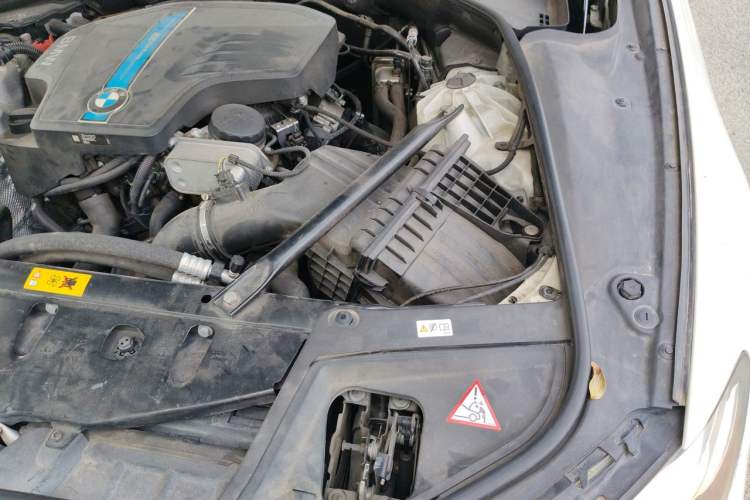 Used BMW 5 Series New Energy 2015 530Le Engine Bay Left