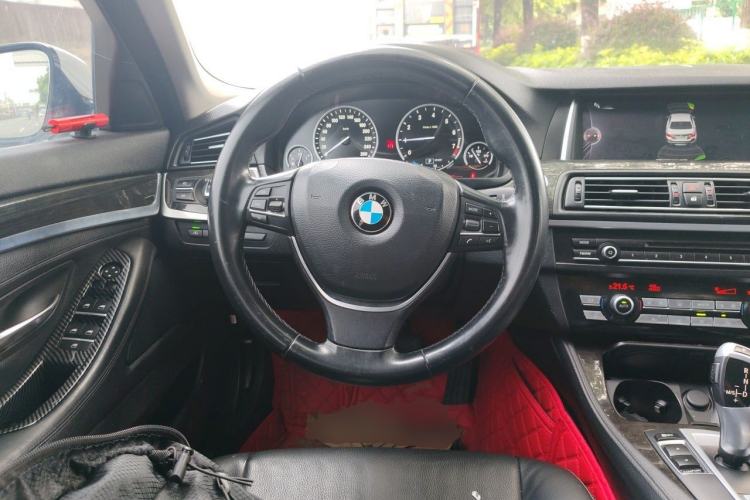 Used BMW 5 Series New Energy 2015 530Le Steering Wheel