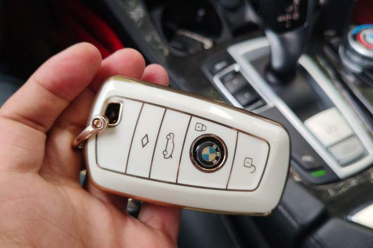 Used BMW 5 Series New Energy 2015 530Le Vehicle Key